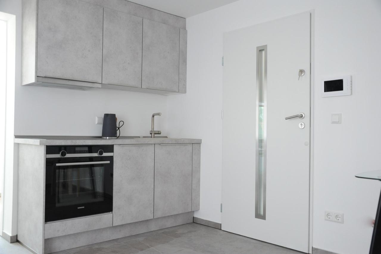 Kleine Studio-Wohnung, Kontaktloser Check-In ميكنبورن المظهر الخارجي الصورة